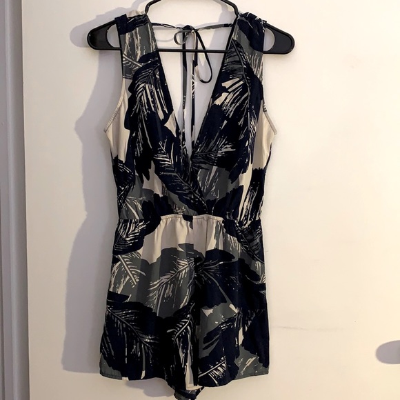 Blue navy romper - Picture 1 of 3